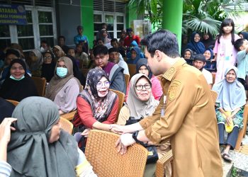 Wawako Diza Apresiasi OJK dan IJK Turut Salurkan Bantuan Untuk Korban Banjir. (Foto : ist)