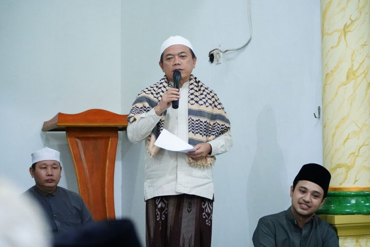 Safari Ramadhan di Masjid Al Aqsho, Al Haris: Pertahankan Nilai Agama dan Adat Istiadat Jambi Kota Seberang. (Foto : ist)