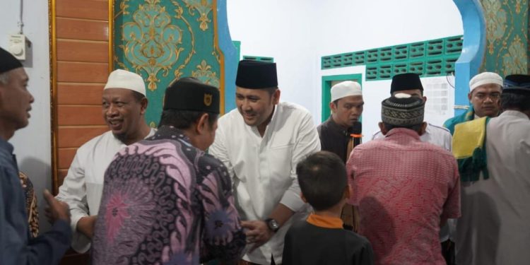 Bupati HM Syukur Safari Ramadhan 1446 H ke Desa Sinar Gading. (Foto : ist)