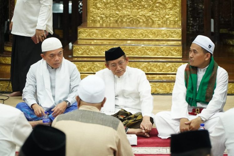 Al Haris Ajak Jamaah Terapkan Al-Qur'an Dalam Kehidupan dan Jadikan Ramadhan Refleksi Diri Berbuat Kebaikan. (Foto : ist)