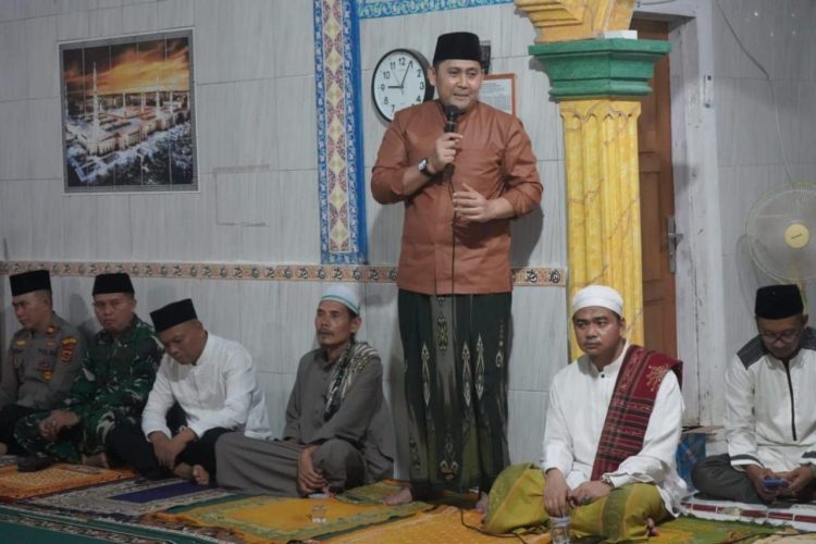 Bupati Merangin dan Istri Safari Ramadhan ke Kampung Halaman. (Foto : ist)