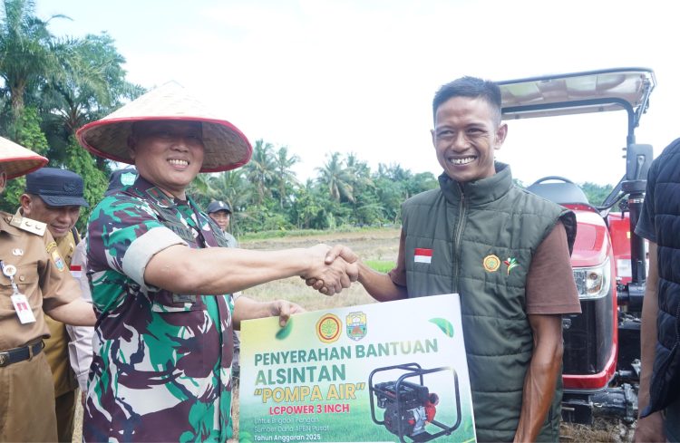 Danrem Gapu dukung penanaman padi serentak untuk mencapai swasembada pangan nasional. (Foto : ist)