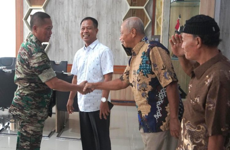 Danrem 042/Gapu Terima Audensi Ketua PPAD Provinsi Jambi. (Foto : ist)