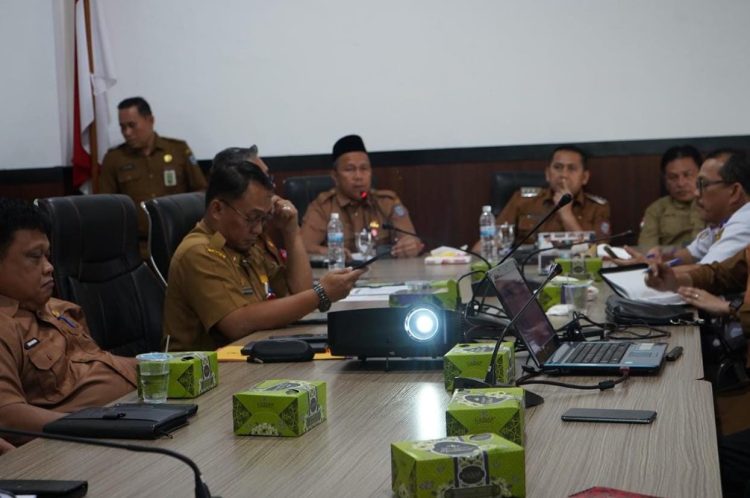 HM Syukur Pimpin Raker Pembinaan dan Asistensi KKS Wujudkan Merangin Sebagai Kabupaten Bersih dan Sehat. (Foto : ist)