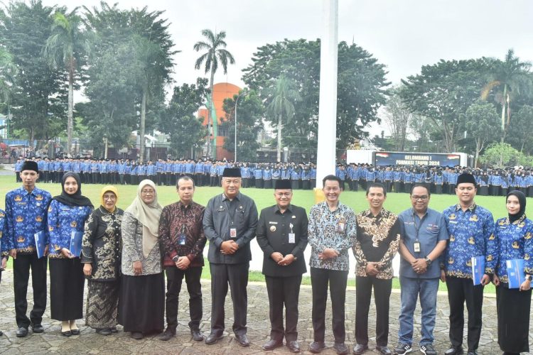 Sebanyak 1.953 PPPK dan CPNS di Lingkungan Pemkot Jambi Resmi Terima SK Pengangkatan. (Foto : ist)