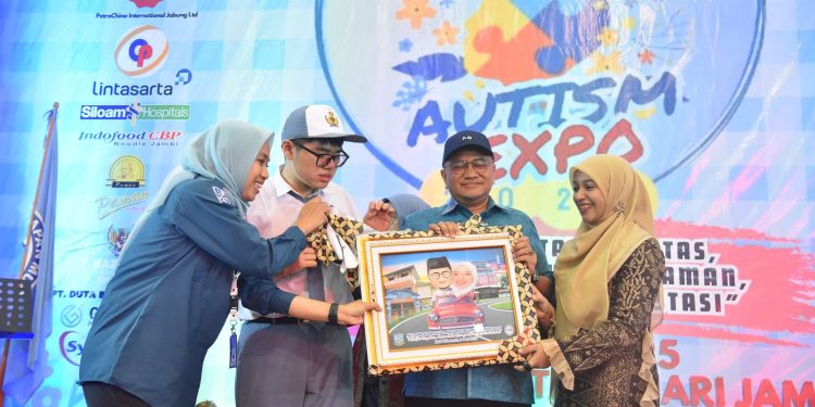 Hari Peduli Autisme dan Pendidikan Nasional 2025, Wali Kota Maulana Tegaskan Inklusivitas Tanggung Jawab Bersama. (Foto : ist)