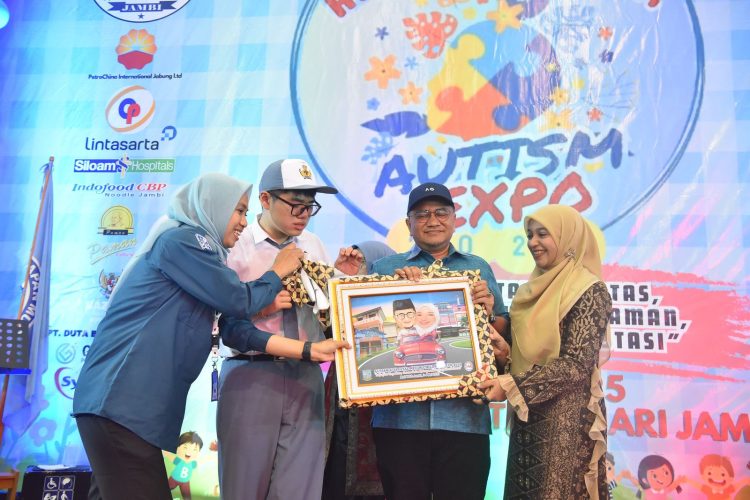 Hari Peduli Autisme dan Pendidikan Nasional 2025, Wali Kota Maulana Tegaskan Inklusivitas Tanggung Jawab Bersama. (Foto : ist)