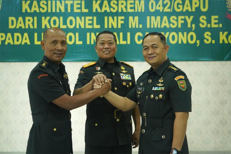 Danrem Gapu pimpin Sertijab Kasi Intel Korem Gapu. (Foto : ist)
