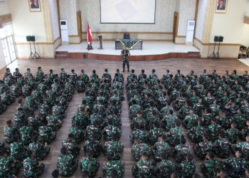 Jadi Narasumber Pembekalan Satgas Operasi Papua Dandim Pungky Beri Motivasi Ksatria Petarung Batanghari. (Foto : ist)