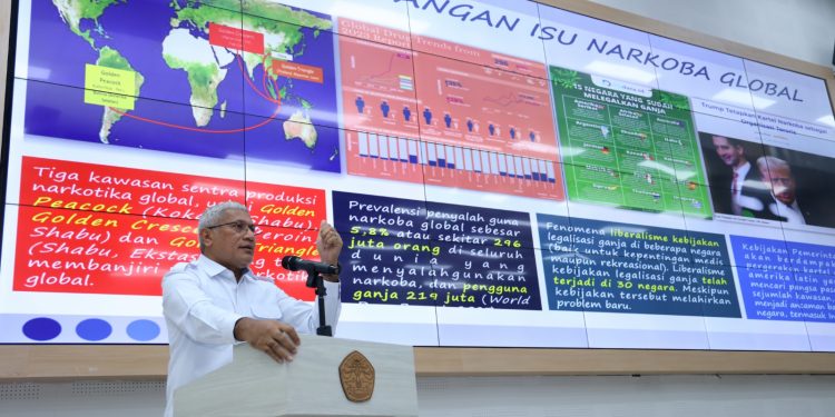 Berikan Kuliah Umum, Kepala BNN RI Buka Wawasan Mahasiswa UNRI Terkait Narkoba. (Foto : ist)