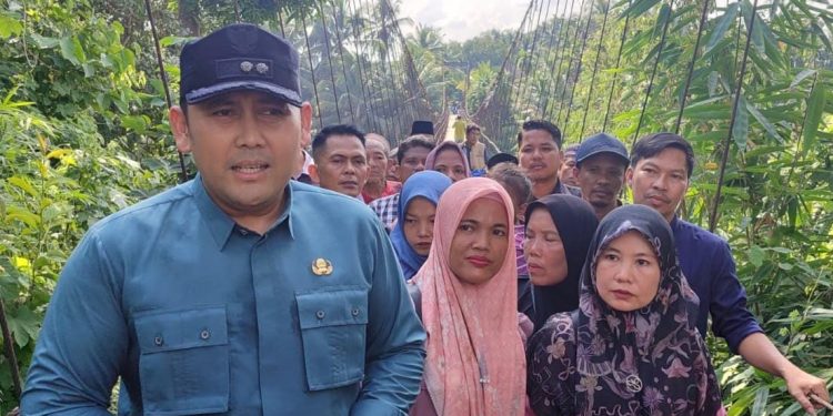 Bupati HM Syukur sebut Jembatan Limbur Sudah Boleh Dilewati. (Foto : ist)