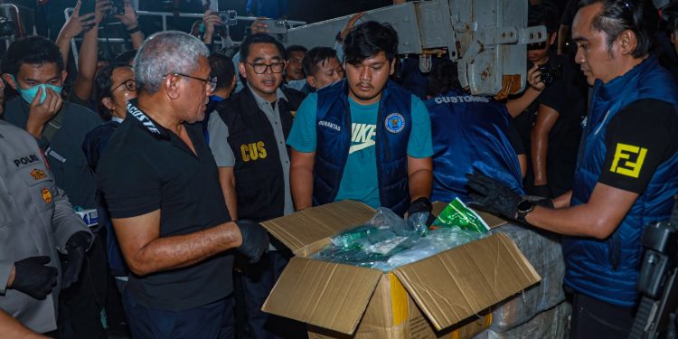 Kepala BNN RI Tinjau Kapal Angkut Sabu. (Foto : ist)
