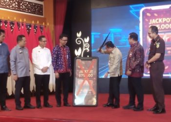 Gubernur Jambi Al Haris canangkan deklarasi. (Foto : Rolan - sinarjambi.com)