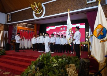 Gubernur Al Haris Harap APDESI Ujung Tombak Pembangunan Desa. (Foto : ist)
