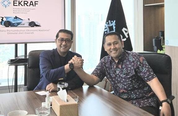 Dorong Ekonomi Kreatif, Syukur Temui Menteri Teuku. (Foto : ist)