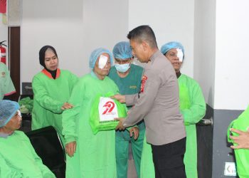 Aksi sosial dalam rangka HUT ke-79 Bhayangkara. (Foto : ist)