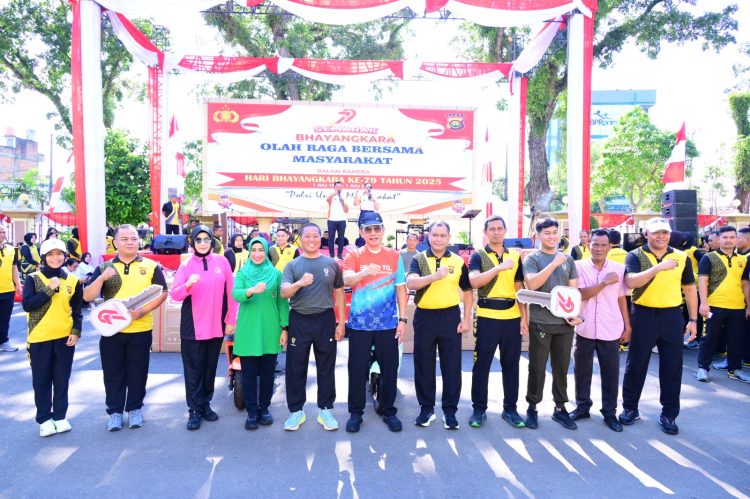 Polda Jambi gelar senam bersama masyarakat. (Foto : ist)