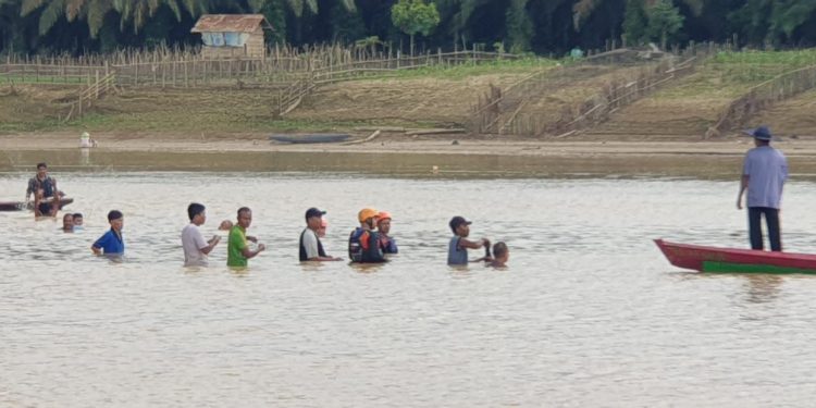 Jasad salah seorang korban tenggelam di Sumatera Tebo ditemukan. (Foto : ist)