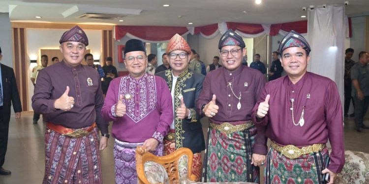 Hadiri HUT ke-1342 Tahun Kota Palembang : Wali Kota Maulana, Ketua Komwil II APEKSI Ajak Kota di Sumatera Perkuat Kolaborasi. (Foto : ist)