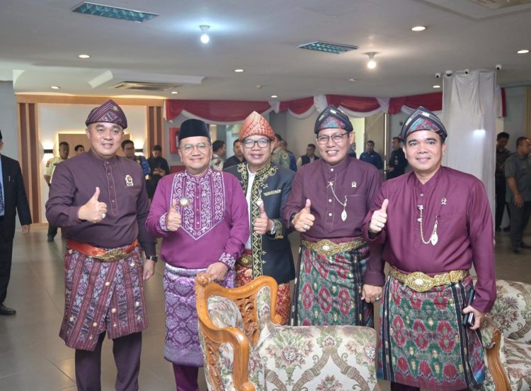 Hadiri HUT ke-1342 Tahun Kota Palembang : Wali Kota Maulana, Ketua Komwil II APEKSI Ajak Kota di Sumatera Perkuat Kolaborasi. (Foto : ist)