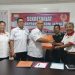 Tim perwakilan Zuwanda mengambil formulir. (Foto : ist)