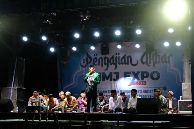 Wagub Sani Hadiri Peringatan 32 Tahun Desa Marga Manunggal Jaya. (Foto : ist)