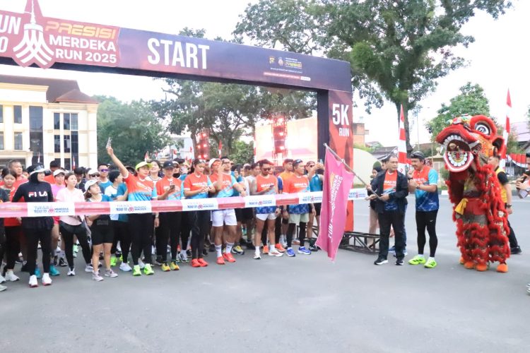 Wakapolda Jambi melepas Presisi Merdeka Run. (Foto : ist)