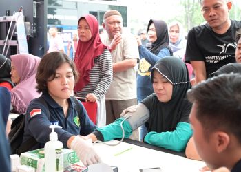 Bakti kesehatan Polda Jambi di CFD Telanai Pura. (Foto : ist)