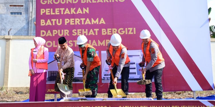 Kapolda Jambi ground breaking SPPG Polresta Jambi. (Foto : ist)
