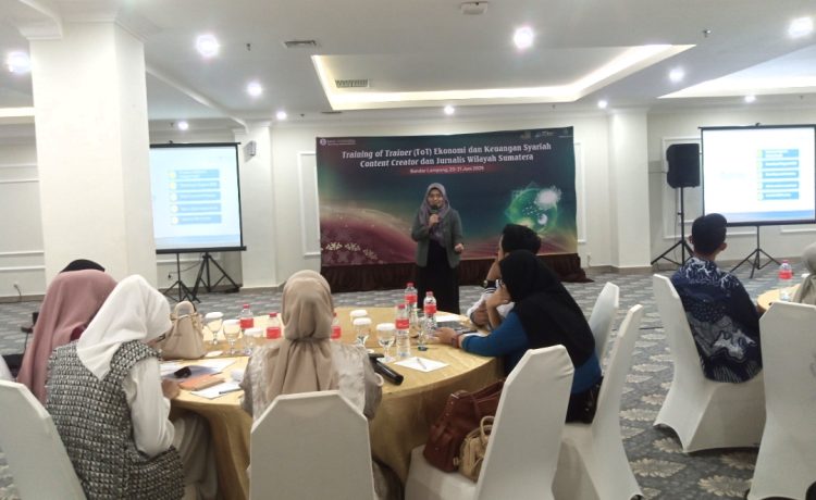 Hari pertama ToT Ekonomi dan Keuangan Syariah content creator dan jurnalis wilayah Sumatera. (Foto : Rolan - sinarjambi.com)