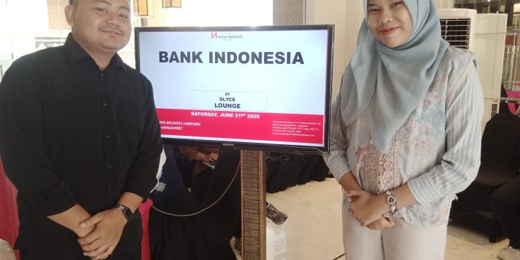 Sadam Husein dan Hana Rolisa. (Foto : Rolan - sinarjambi.com)