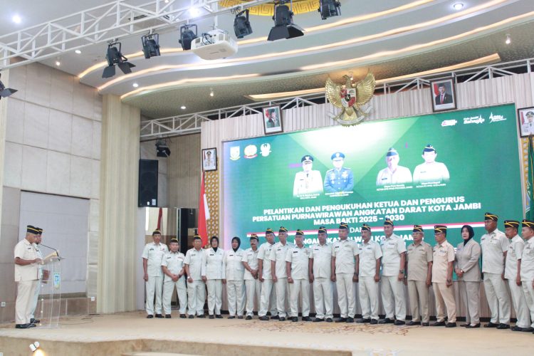 Hadiri Pelantikan Persatuan Purnawirawan Angkatan Darat, Wagub Sani Tekankan Menjaga Keutuhan NKRI. (Foto : ist)