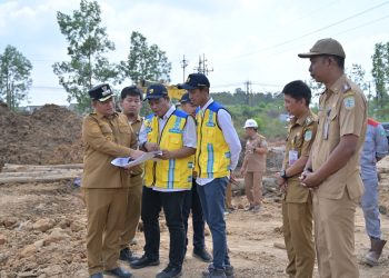 Wali Kota Jambi Tinjau Normalisasi Sungai Aliran Sungai Asam: Siapkan Danau Resapan untuk Atasi Banjir. (Foto : ist)
