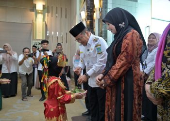 Lewat 'Gerakan Sapa Bahagia Anak Usia Dini', Maulana Dorong Peran Orang Tua Sukseskan Wajib Belajar 13 Tahun Mulai dari PAUD. (Foto : ist)