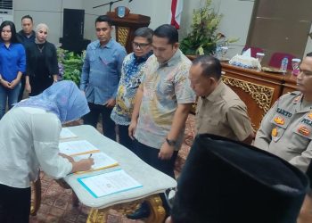 Kesepakatan Pemkab dan pelaku usaha di Merangin. (Foto : ist)