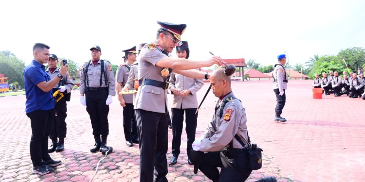 Kapolda Jambi Irjen Pol Krisno H Siregar buka Diktukba Polri. (Foto : ist)