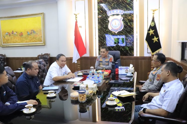 Kapolda Jambi terima silaturahmi Perum Bulog. (Foto : ist)