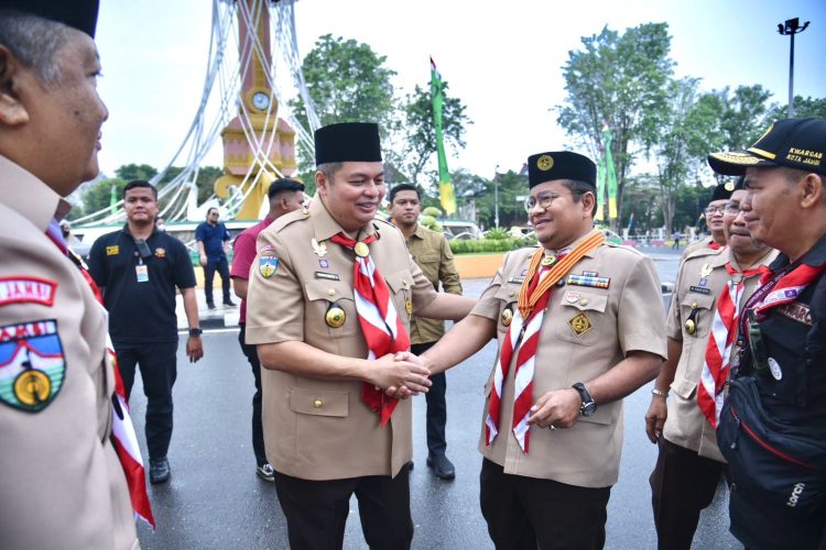 Ka Mabicab Apresiasi Kwarcab Gelar Semarak Hari Pramuka di Kota Jambi Diikuti Ribuan Pramuka.(Foto : ist)