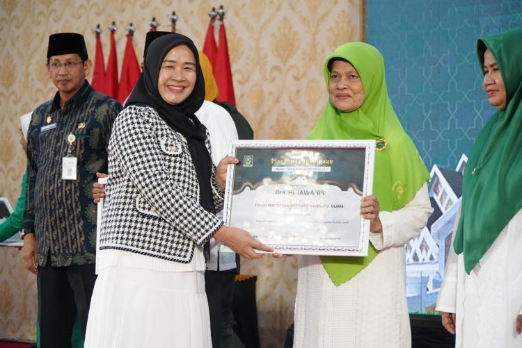 Hj. Hesti Haris Ditunjuk sebagai Ketua Dewan Pembina PW Fatayat NU Provinsi Jambi. (Foto : ist)