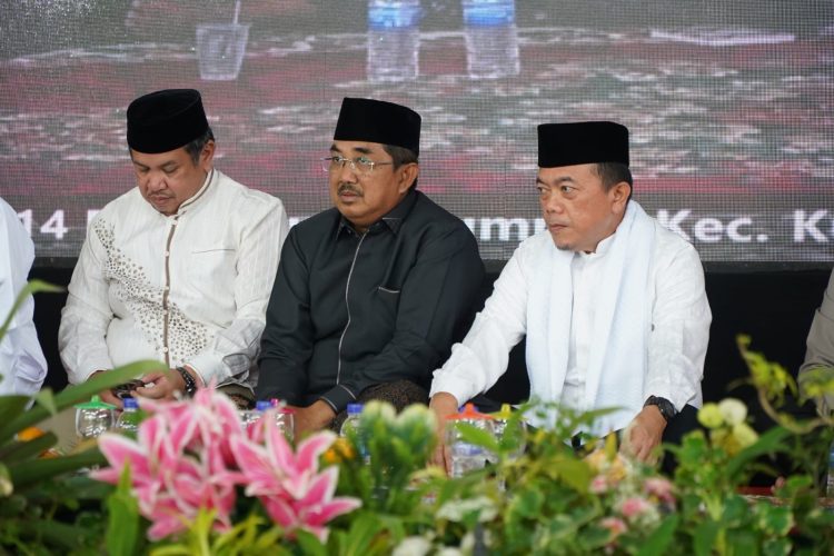 Gubernur Al Haris Hadiri Peringatan Maulid Nabi di Ponpes Kumpeh Daaru At-Tauhid. (Foto : ist)