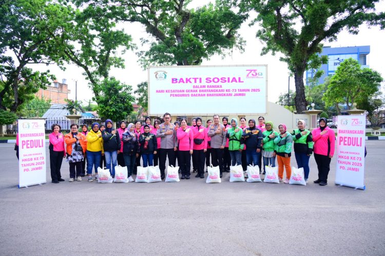 PD Bhayangkari Jambi gelar Baksos. (Foto : ist)