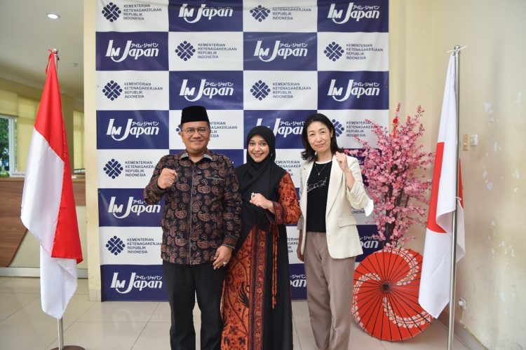 Turunkan Angka Pengangguran Terbuka, Wali Kota Maulana Sambangi IM Japan, Buka Peluang Magang dan Kerja di Perusahaan Jepang. (Foto : ist)