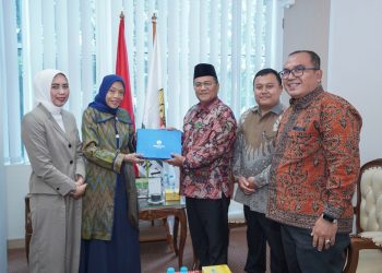 Beri Kabar Bahagia, Wali Kota Maulana : Kota Jambi Terima Bantuan 50 Unit Program Bedah Rumah Dari Baznas. (Foto : ist)