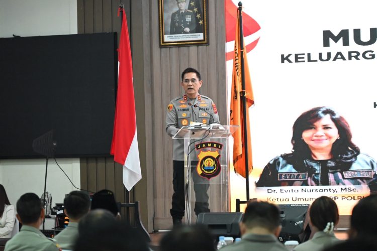 Kapolda Jambi Irjen Pol Krisno H Siregar. (Foto : ist)