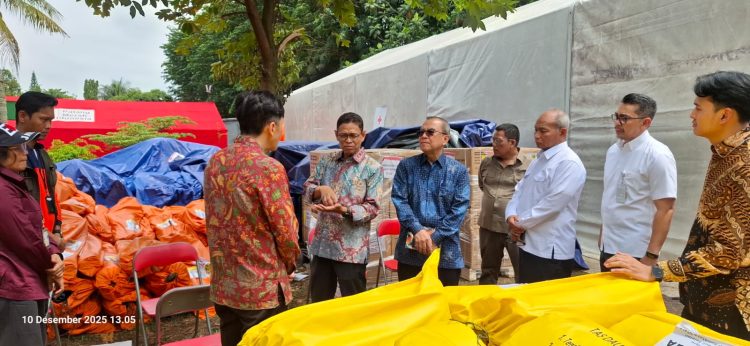 Kementerian ESDM, SKK Migas dan KKKS Terus Menyalurkan Bantuan Kemanusiaan untuk Korban Banjir di Aceh, Sumut dan Sumbar. (Foto : ist)