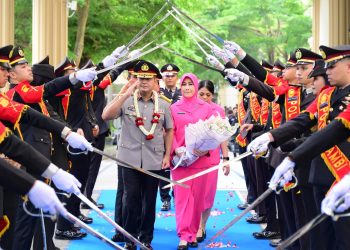 Kapolda Jambi Pimpin Langsung Pelepasan Wakapolda dalam Tradisi Penuh Makna. (Foto : ist)
