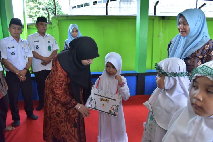 Bunda PAUD Nadiyah Launching Implementasi Manasik Zakat pada Satuan PAUD se-Kota Jambi. (Foto : ist)