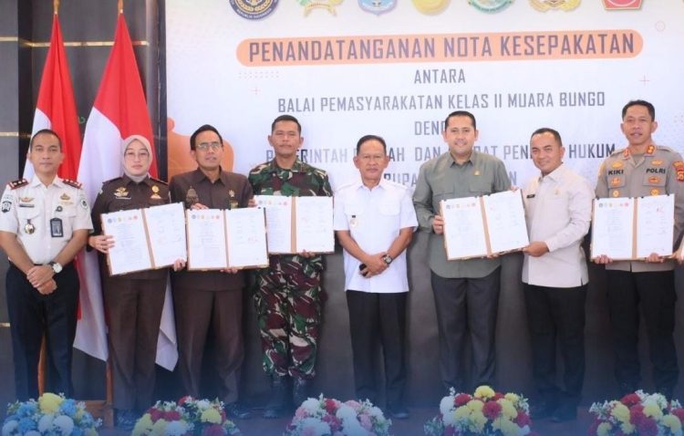 Pemkab Merangin Teken MoU Pidana Kerja Sosial dengan Bapas Bungo. (Foto : ist)