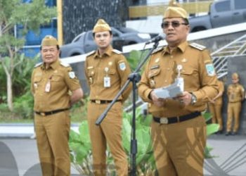 Pimpin Apel Pasca Libur Lebaran, Wali Kota Maulana Tegaskan Junjung Tinggi Kejujuran, Tanggung Jawab dan Disiplin. (Foto : ist)