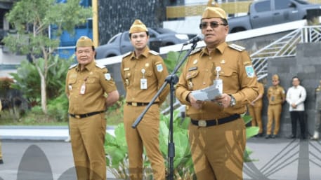 Pimpin Apel Pasca Libur Lebaran, Wali Kota Maulana Tegaskan Junjung Tinggi Kejujuran, Tanggung Jawab dan Disiplin. (Foto : ist)